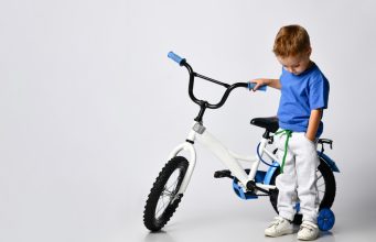 Vaše dieťa túži po bicykli? Začnite s bicyklovaním ihneď Vaše dieťa túži po bicykli? Začnite s bicyklovaním ihneď