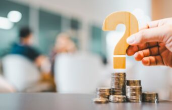 Začíname podnikať: Prečo platíte za veci, ktoré vôbec nepotrebuje? Začínajúci podnikateľ prechádza výdavky a škrtá zbytočné položky z podnikateľského rozpočtu.