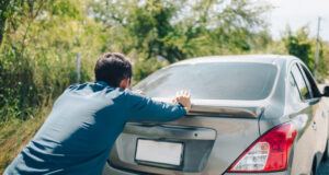 Tlak ste skontrolovali, ale auto je stále nestabilné? Príčinou môžu byť pneumatiky Kontrola pneumatík na aute pri hľadaní príčiny nestability vozidla